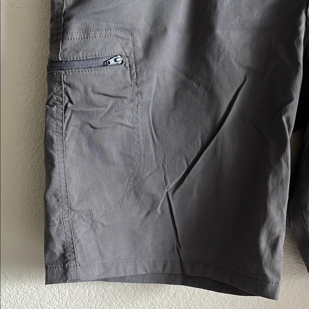 FREE w/ PURCHASE - Men's Gray Cargo Shorts - Picture 2 of 8